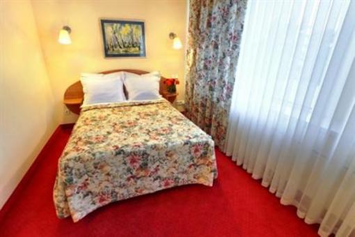 фото отеля Nadia Hotel Ivano-Frankovsk