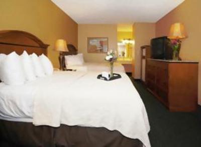 фото отеля Baymont Inn & Suites Gallup