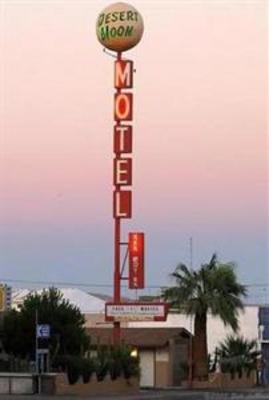 фото отеля Desert Moon Motel