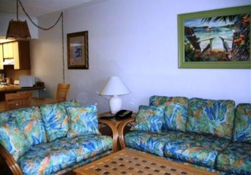 фото отеля Whaler Inn Beach Club