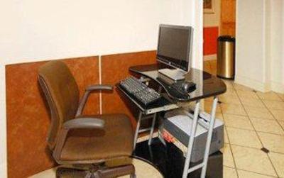фото отеля BEST WESTERN Hazlet Inn