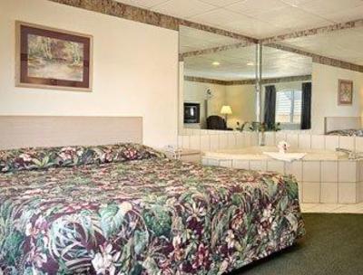 фото отеля Super 8 Motel Monticello (New York)