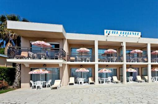 фото отеля Hotel Bellevue Cavalaire-sur-Mer