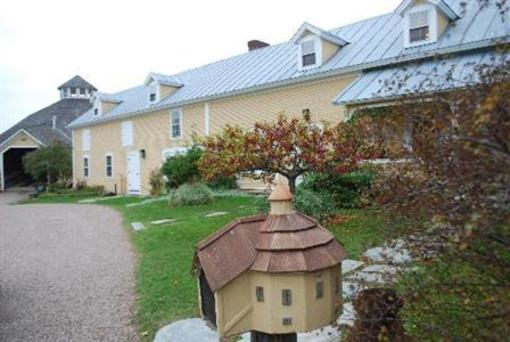 фото отеля The Inn At The Round Barn Farm