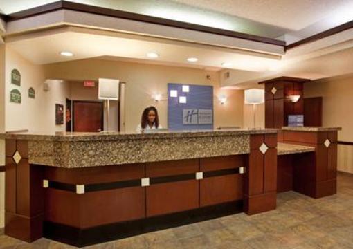 фото отеля Holiday Inn Express Lansing - Leavenworth