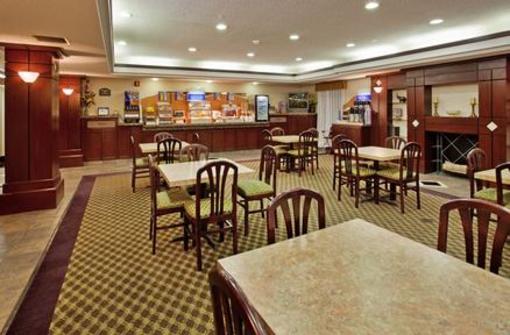 фото отеля Holiday Inn Express Lansing - Leavenworth