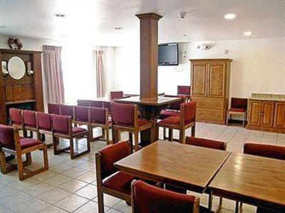 фото отеля Country Hearth Inn & Suites Hesperia