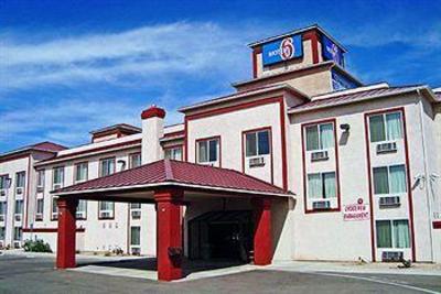 фото отеля Country Hearth Inn & Suites Hesperia