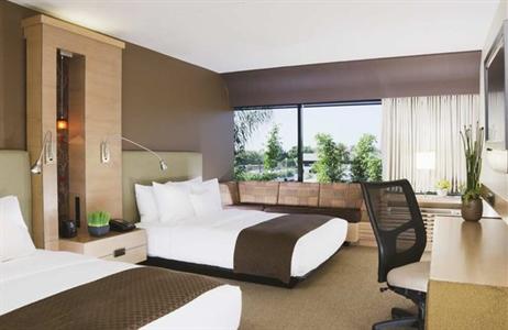 фото отеля Doubletree Hotel Monrovia - Pasadena Area