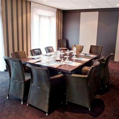 фото отеля Hotel De La Plage Arcachon