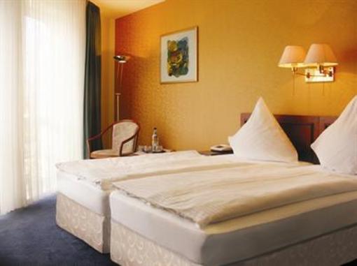 фото отеля Hafen Hotel PommernYacht Ueckermunde