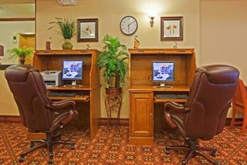 фото отеля Holiday Inn Express Hotel & Suites Wausau