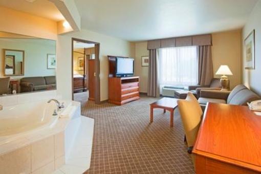 фото отеля Holiday Inn Express Hotel & Suites Wausau