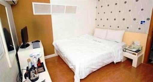 фото отеля Sarangbang Motel