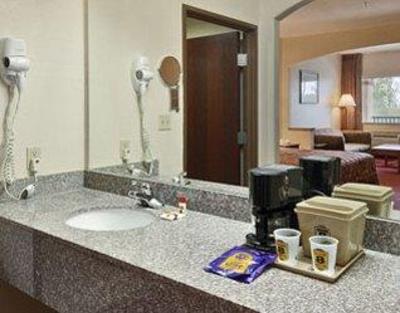фото отеля Super 8 Intercontinental Houston