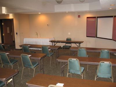 фото отеля Holiday Inn Express Hotel & Suites Ashland (Ohio)