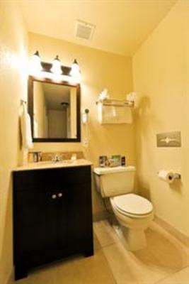 фото отеля Blair House Suites