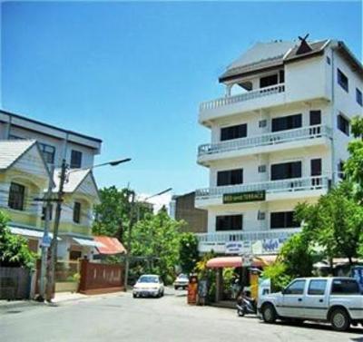 фото отеля Bed And Terrace Guesthouse Chiang Mai