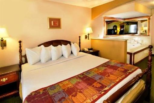 фото отеля Best Western Alamo Suites