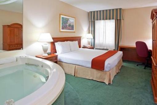 фото отеля Holiday Inn Express Warren