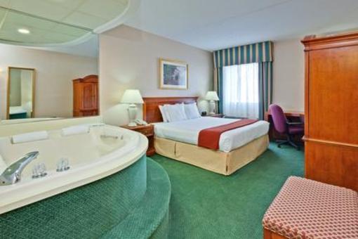 фото отеля Holiday Inn Express Warren