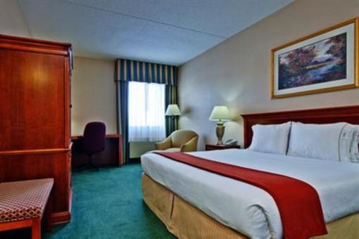 фото отеля Holiday Inn Express Warren
