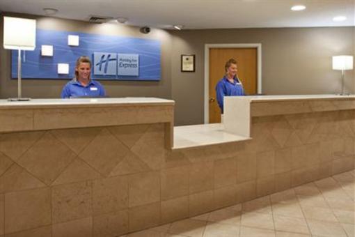 фото отеля Holiday Inn Express Warren
