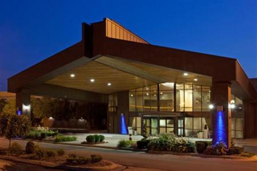 фото отеля Holiday Inn Express Warren