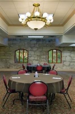 фото отеля Drury Inn & Suites Riverwalk