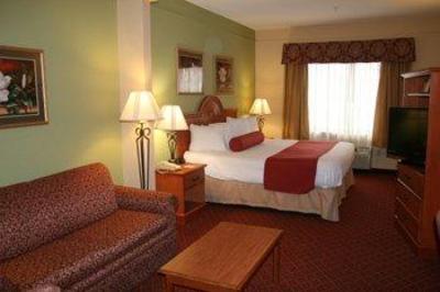 фото отеля BEST WESTERN Strawberry Inn & Suites