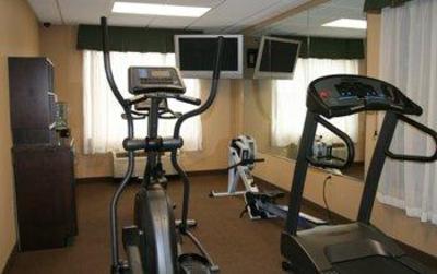 фото отеля BEST WESTERN Strawberry Inn & Suites