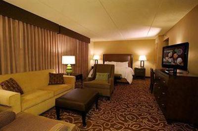 фото отеля Embassy Suites Hotel Pittsburgh - International Airport