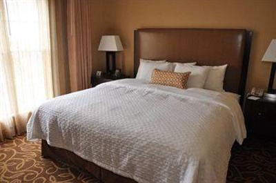 фото отеля Embassy Suites Hotel Pittsburgh - International Airport