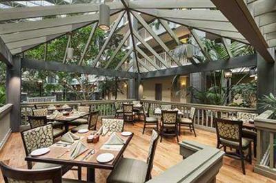 фото отеля Embassy Suites Hotel Pittsburgh - International Airport