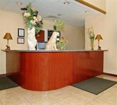 фото отеля Quality Inn & Suites Zephyrhills