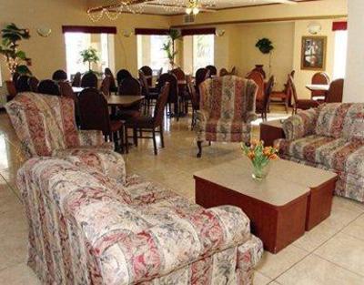 фото отеля Quality Inn & Suites Zephyrhills