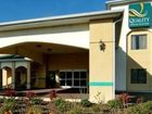фото отеля Quality Inn & Suites Zephyrhills