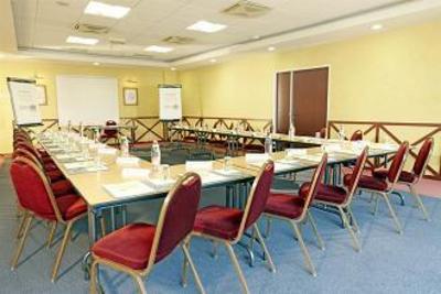 фото отеля Hotel Campanile Mlv Bussy-Saint-Georges