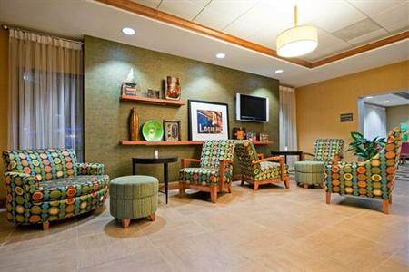 фото отеля Hampton Inn Boston - Logan Airport