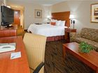 фото отеля Hampton Inn Boston - Logan Airport
