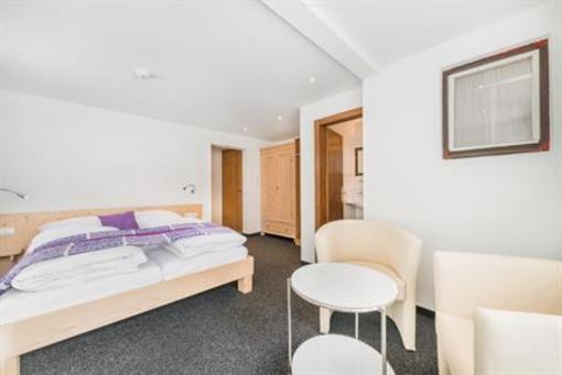 фото отеля Lün Hotel