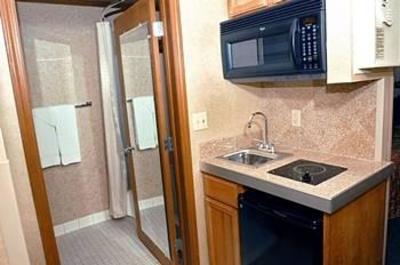 фото отеля LivINN Hotel Sharonville