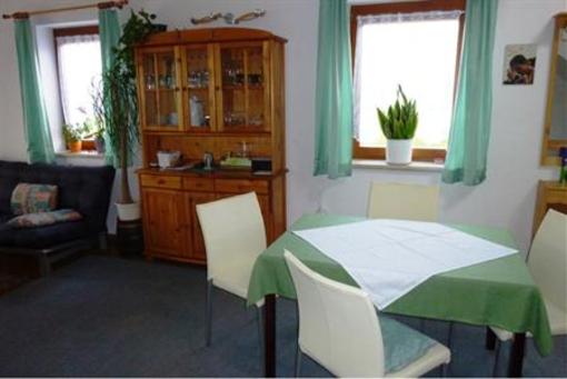 фото отеля Ferienwohnung & Gästezimmer Familie Englstorfer