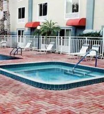 фото отеля AmericInn Hotel & Suites Sarasota