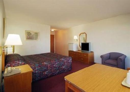 фото отеля Budget Host Inn & Suites Onamia