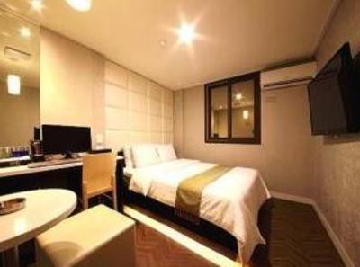 фото отеля Motel 7 Seoul