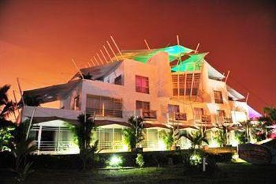 фото отеля Montroi Hotel and Fitness Colima