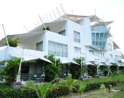 фото отеля Montroi Hotel and Fitness Colima