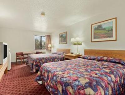 фото отеля Super 8 Motel Madison (South Dakota)