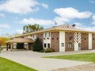 фото отеля Super 8 Motel Madison (South Dakota)